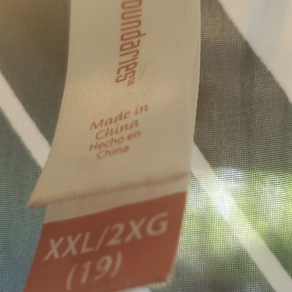 Blouse - Picture 2 of 2